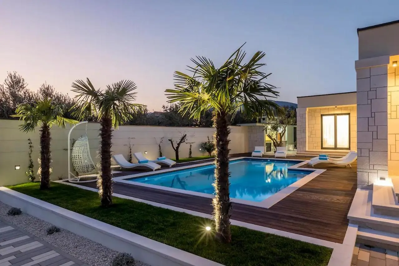 Maglica Exclusive Residence Kastela Villa