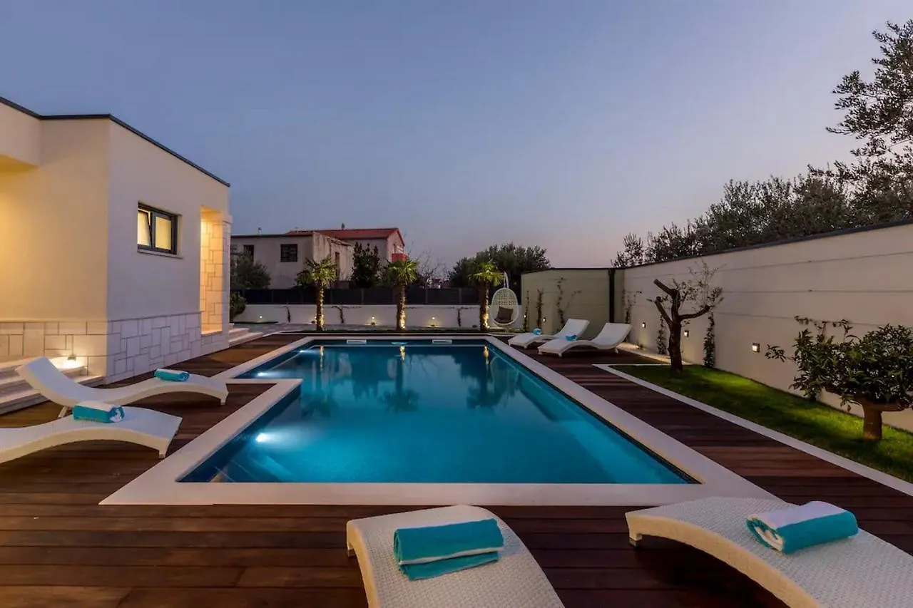 Villa Maglica Exclusive Residence Kastela Croatia