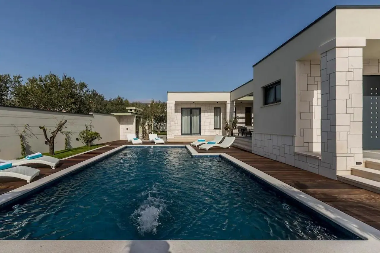 Villa Maglica Exclusive Residence Kastela