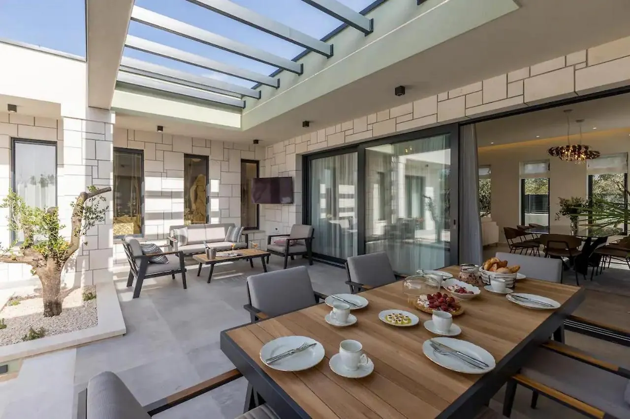 Maglica Exclusive Residence Kastela Villa