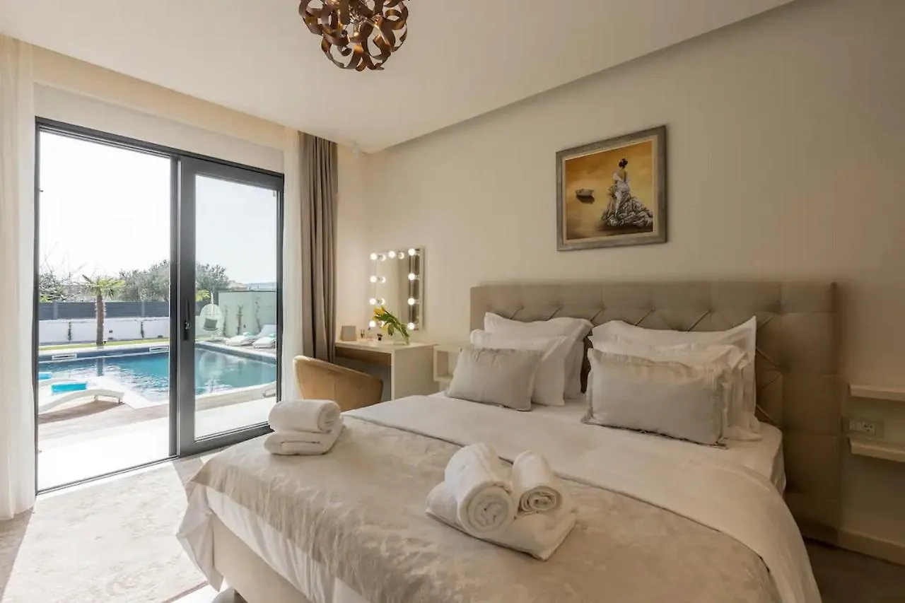 Maglica Exclusive Residence Kastela