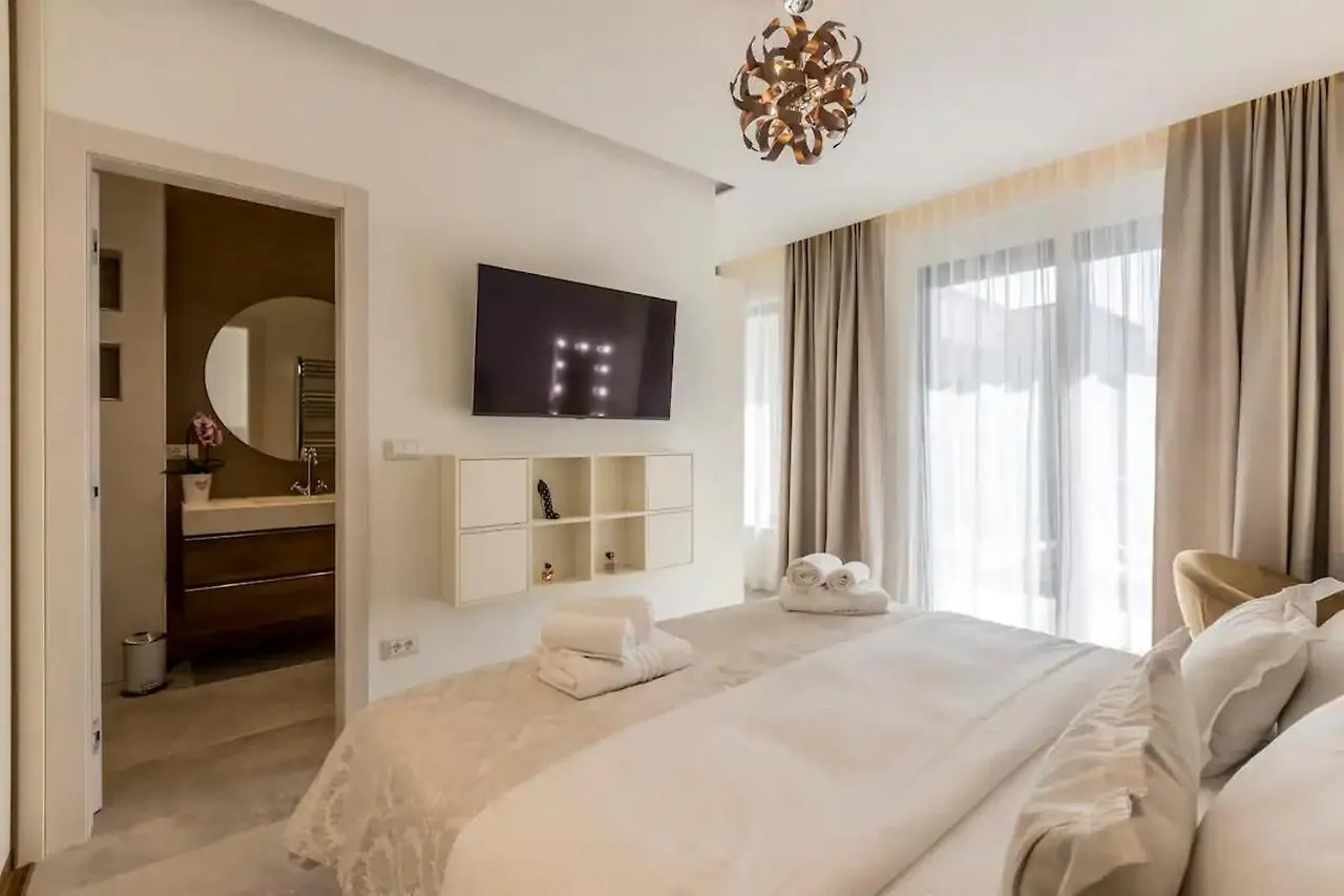 Maglica Exclusive Residence Kastela 0*,  Croatia
